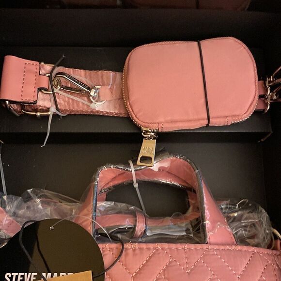 NWT Steve Madden Tote/Crossbody w/ AirPod Case and Hat- 3pc Gift Set - Mauve - Picture 14 of 15